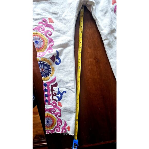 Boden High Rise Embroidered White Jeans, Bohemian, Size 33 Petite, Retail $109 - Picture 11 of 13